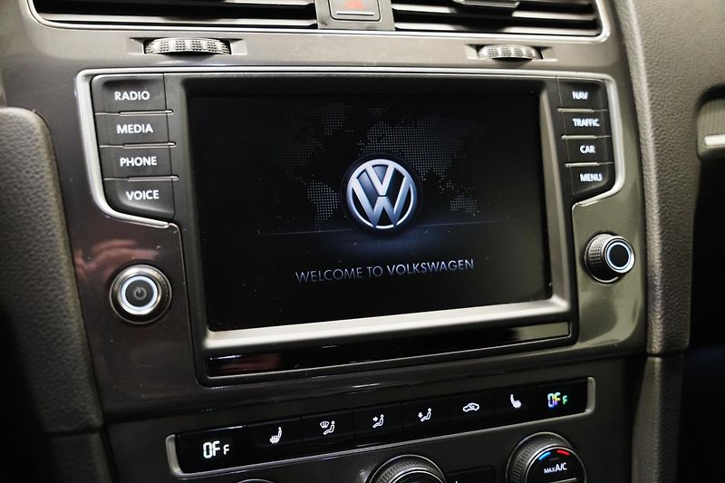 Volkswagen Golf - fotka 19 z 27