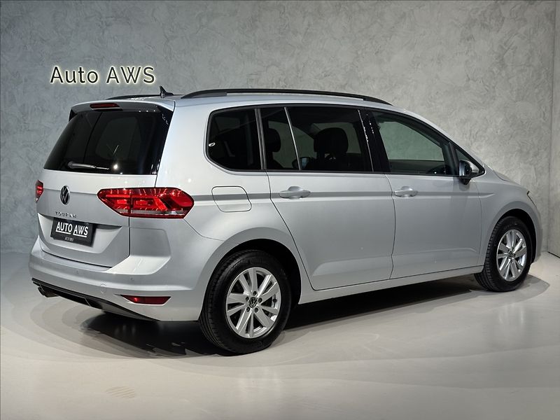 Volkswagen Touran 2,0 TDi  DSG Comfortline LED V - fotka 7 z 43