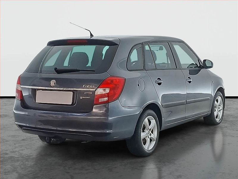 Škoda Fabia (2009) 1.6 16V, nová STK, Tažné - fotka 5 z 14