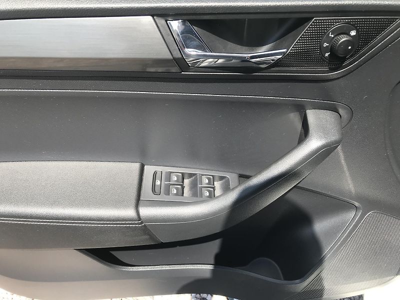 Škoda Rapid 1.0 TSI 81 KW ,STYLE ,ČR... - fotka 8 z 21