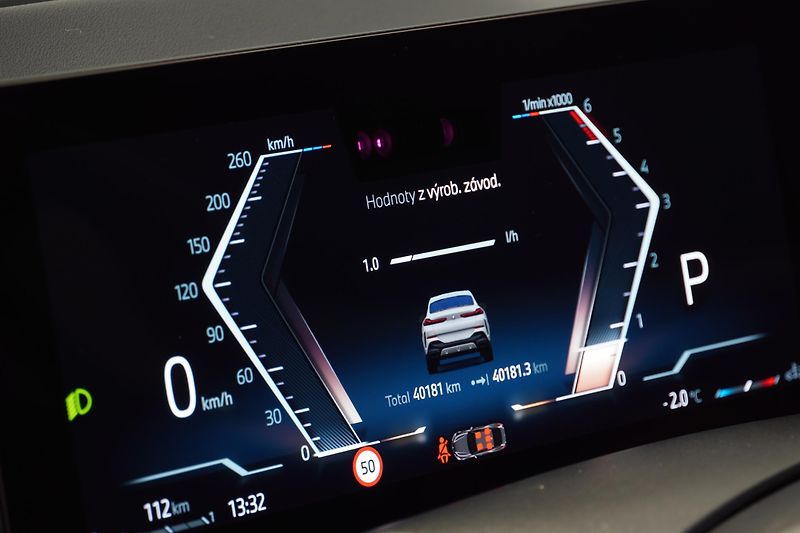 BMW X6 40D,Xdrive,ČR,Softclos,HUD,H/K - fotka 18 z 37