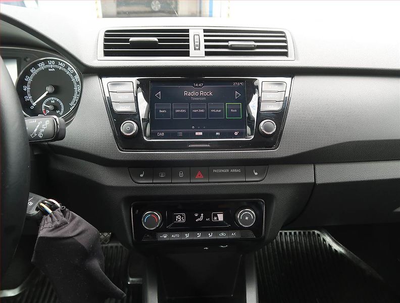 Škoda Fabia (2022) 1.0 TSI, Serv.kniha - fotka 12 z 17