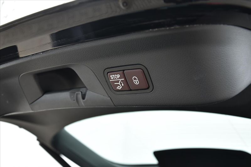 Mercedes-Benz GLC 220d 4MATIC COUPE SERV.KNIHA - fotka 26 z 27