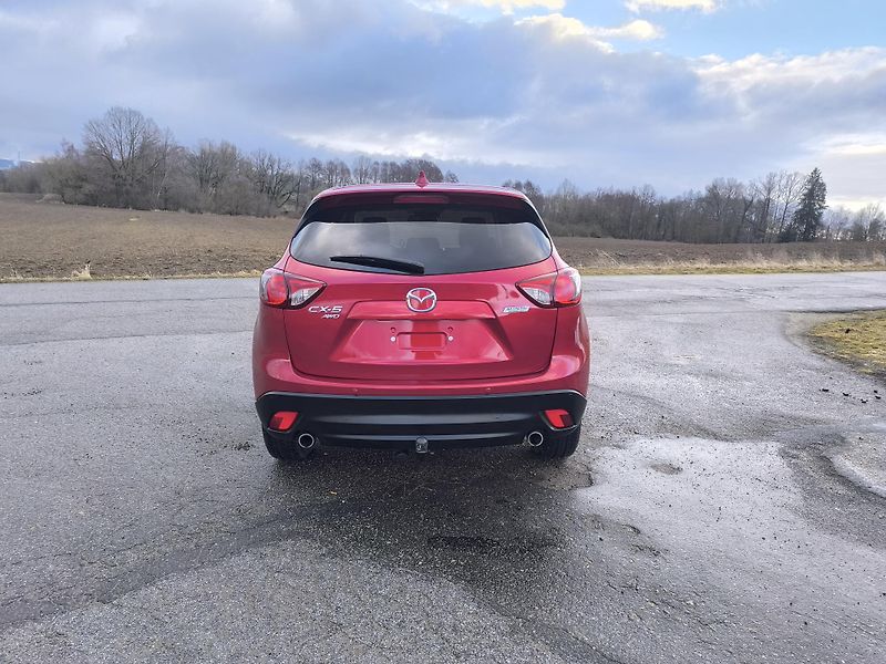 Mazda CX-5 2.2 4x4 TAŽNÉ, DOLOŽENÉ KM - fotka 6 z 39