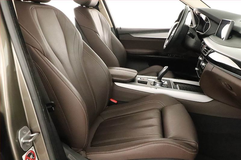 BMW X5 (2016) xDrive30d - fotka 7 z 20