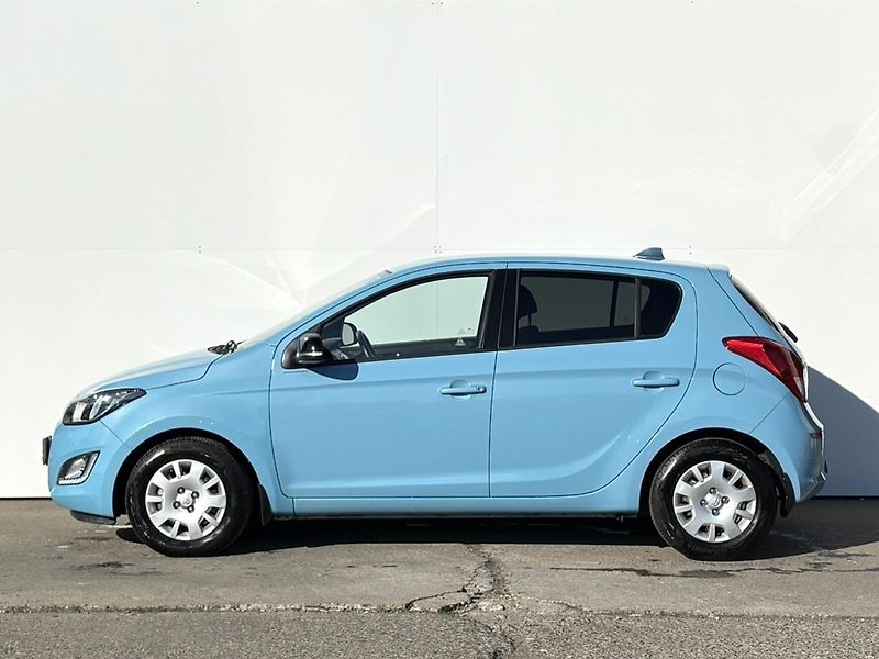 Hyundai i20 1.25 i 63kW Family - fotka 8 z 19