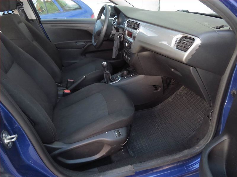Citroën C-Elysée (2017) 1.2 PureTech, Tempomat - fotka 9 z 13