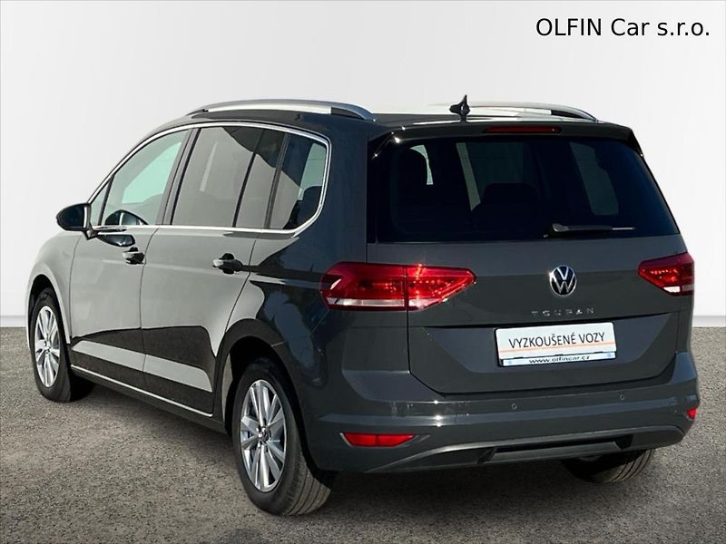 Volkswagen Touran 1,5 TSi 110kW 7DSG COMFORTLINE - fotka 9 z 25