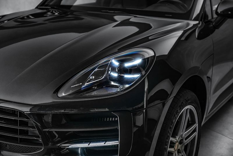 Porsche Macan S Sport Chrono Vzduch - fotka 9 z 23