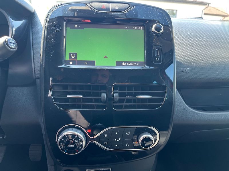 Renault Clio (2016) 0,9 TCe NAVI Rozvody - fotka 10 z 17