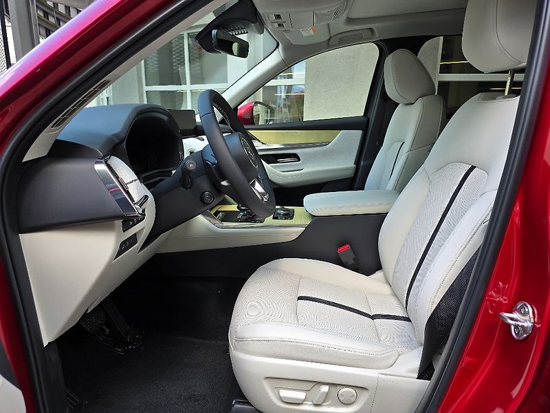 Mazda CX-60 (2024) 3.3 D254 8AT AWD TAKUMI PLUS - fotka 4 z 7
