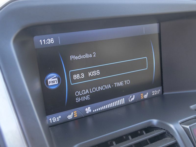 Volvo XC60 (2011) ČR 2.0D 120KW – TAŽNÝ - fotka 23 z 54