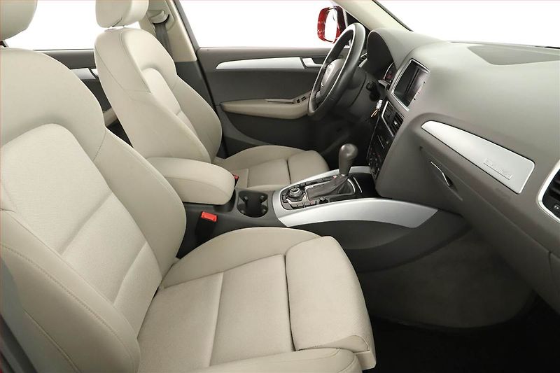 Audi Q5 (2011) 2.0 TDI, 4X4, Automat - fotka 7 z 19