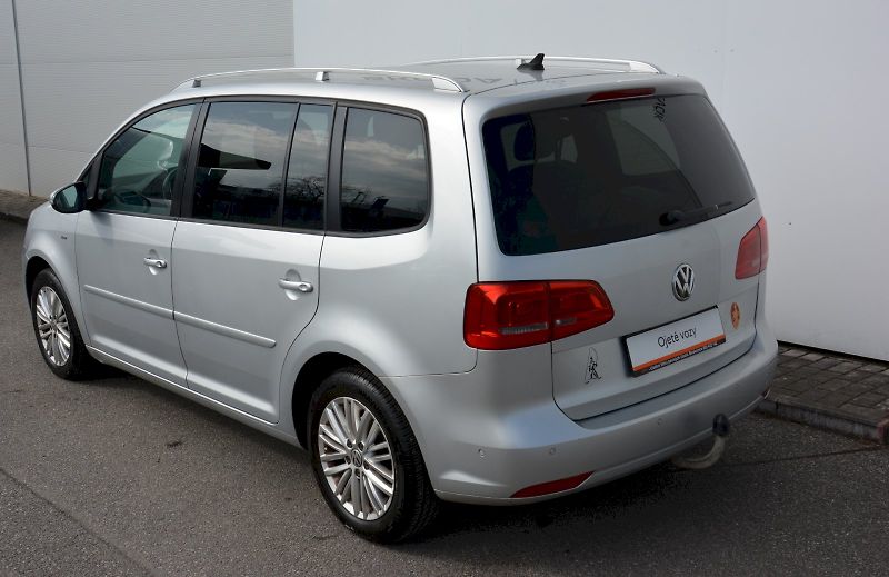 Volkswagen Touran (2014) 2.0 TDI 103 kW Confortline - fotka 9 z 20