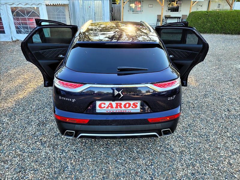 DS Automobiles DS7 Crossback 1,6 Rivoli,PHEV,4x4,kůže,výhře - fotka 41 z 42