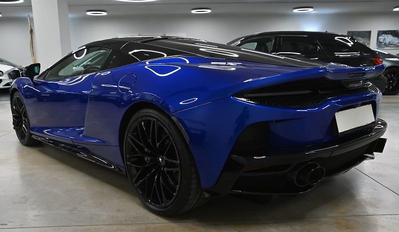 McLaren GT (2023) - fotka 2 z 15