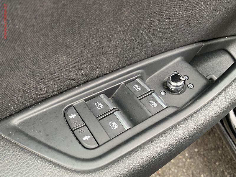 Audi A4 (2016) 3.0TDI Quattro, ČR, AT, navi - fotka 14 z 22