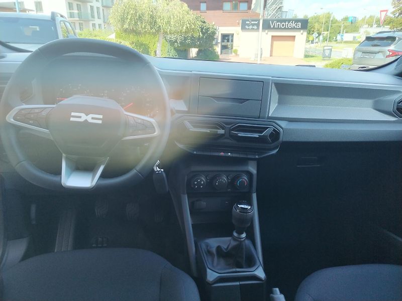 Dacia Duster (2026) essential Eco-G 120 - fotka 11 z 20