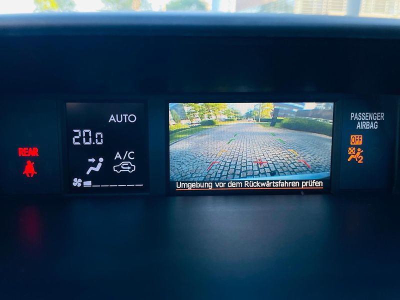 Subaru Forester 2.0i 4x4 AUT KAM TAŽNÉ SERVISK - fotka 35 z 44