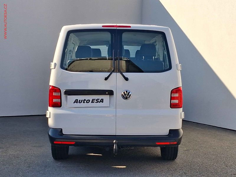 Volkswagen Transporter (2017) 2.0TDi L2 9míst, TZ - fotka 5 z 17