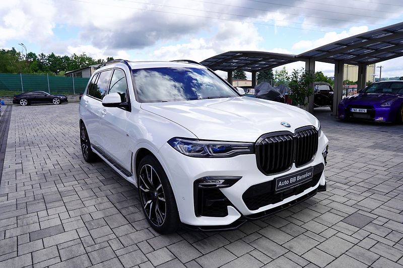 BMW X7 40d xDrive/Mpaket/AT9/22/340PS - fotka 7 z 19