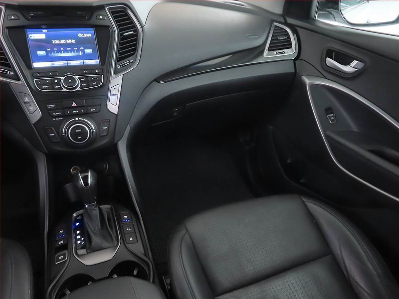 Hyundai Santa Fe (2015) Premium 2.2 CRDi, 4X4 - fotka 8 z 15
