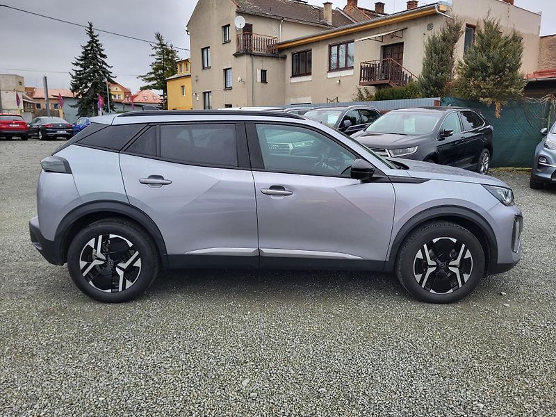 Peugeot 2008 1.2 PureTech 130k AUTOMAT - fotka 5 z 45