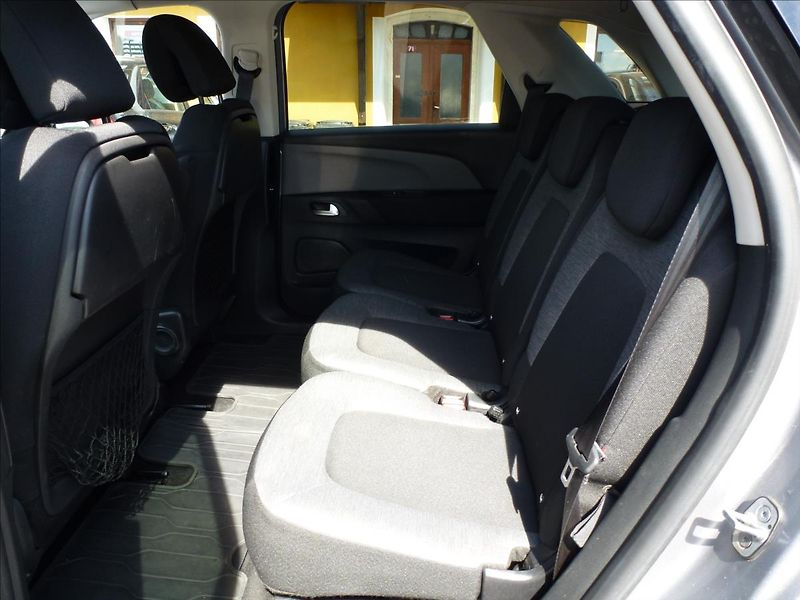 Citroën C4 Picasso 1,2 PureTech 130 6AUT  SpaceTo - fotka 21 z 54