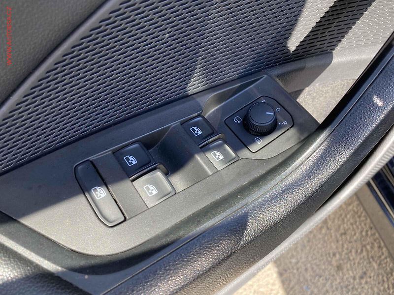 Škoda Octavia (2022) 2.0 TDi, 2.maj,ČR, Style - fotka 14 z 20