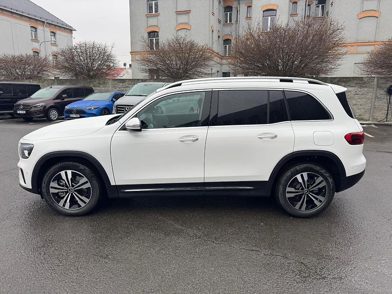 Mercedes-Benz GLB (2025) 200 d 4MATIC - fotka 3 z 25