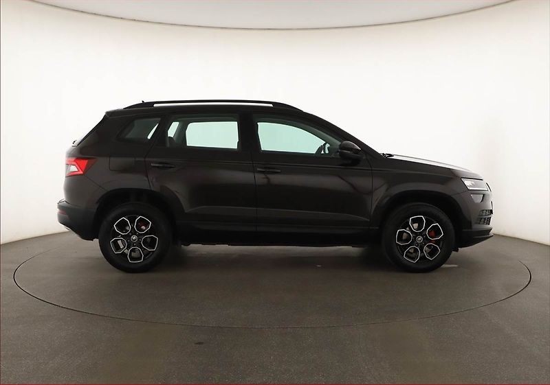 Škoda Karoq (2020) 1.0 TSI, Tempomat - fotka 6 z 14