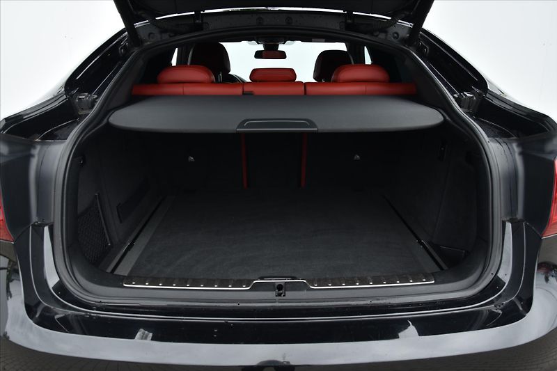 BMW X6 xDrive 30d 190kW ČR - fotka 12 z 26