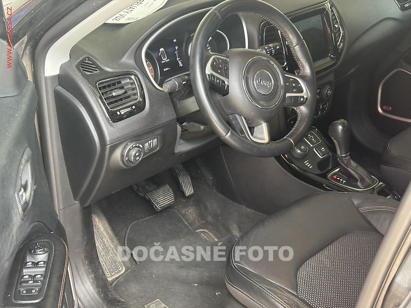Jeep Compass (2017) 2.0 4x4, ČR, AT - fotka 3 z 3