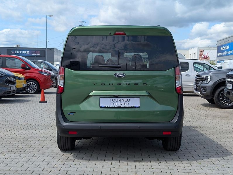 Ford Tourneo Courier (2026) Titanium, Tourneo, 43 kWh Elek - fotka 4 z 19