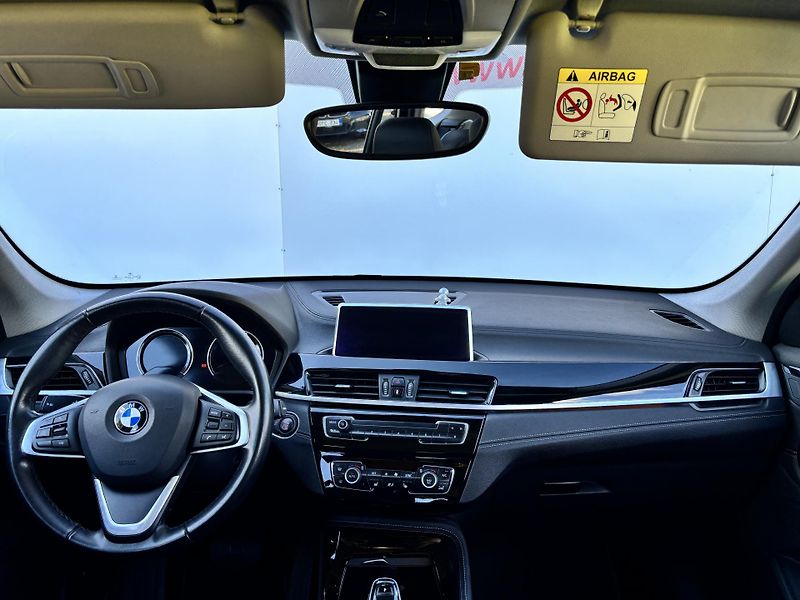 BMW X1 (2022) 2.0D 140kW, X-Drive Alu Kola!  - fotka 13 z 33