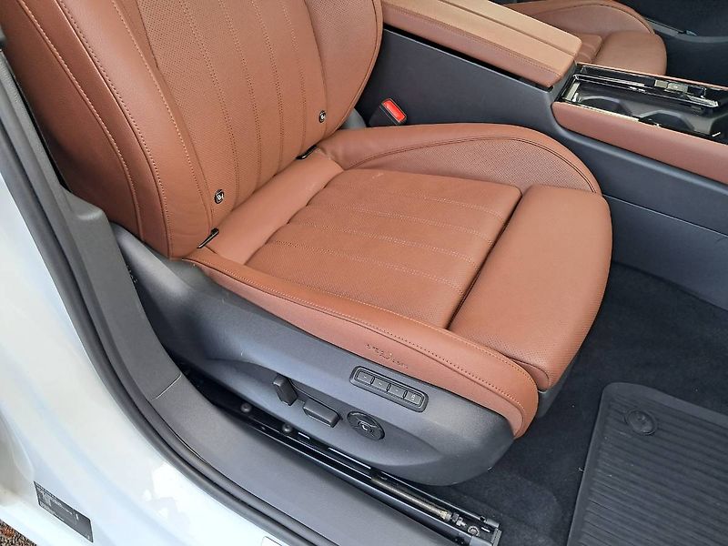 Škoda Superb (2024) COMBI IV L&K 2.0 TDI / 110 kW - fotka 27 z 32