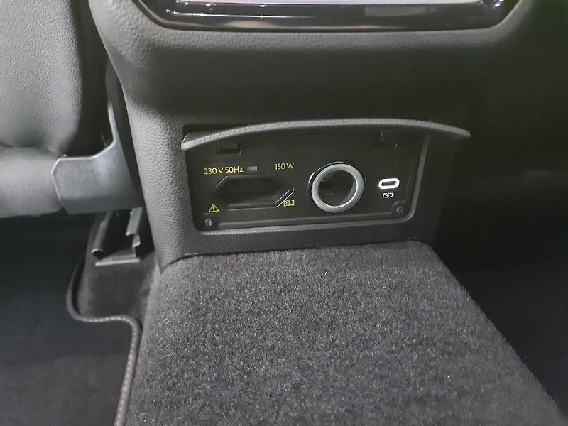 Volkswagen Arteon (2021) R-Line 2.0 TDI 4Motion (147kW/ - fotka 22 z 29