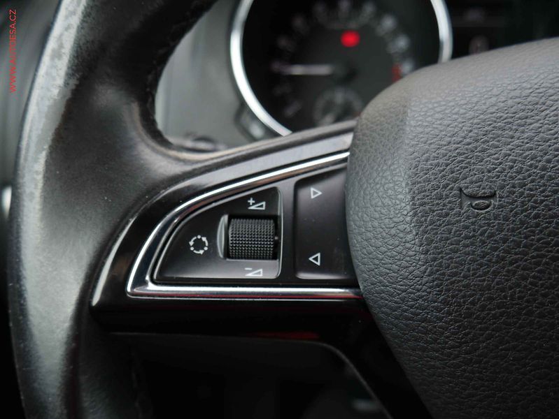 Škoda Yeti (2015) 2.0 TDI, 2.maj,ČR, DSG - fotka 14 z 22