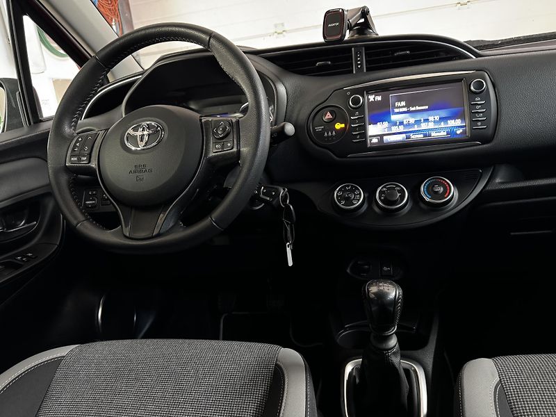 Toyota Yaris (2019) 1.5VVT-i Edice 20y - CZ -  - fotka 13 z 24