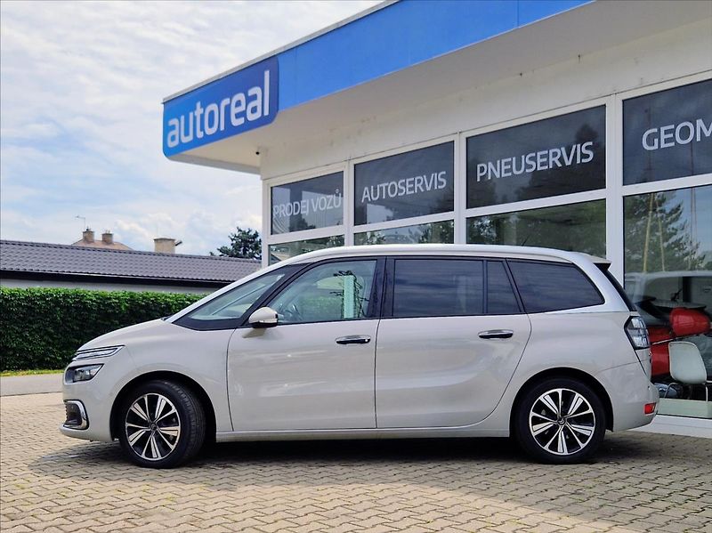 Citroën Grand C4 Picasso 2,0 HDI NAVI AC AUTO 7MÍST - fotka 2 z 35