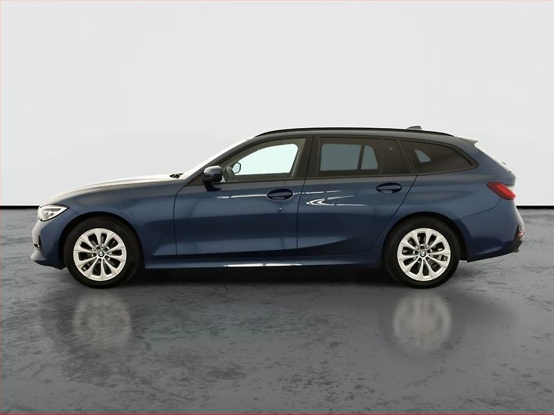 BMW Řada 3 (2022) 320 d xDrive - fotka 3 z 18