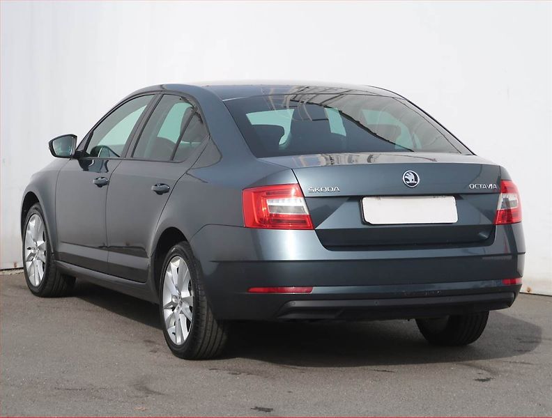 Škoda Octavia (2019) Ambition Plus 1.6 TDI - fotka 4 z 21
