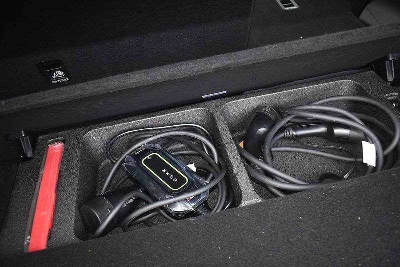 Leapmotor C10 se nabízí jako elektromobil i jako vůz s prodlužovačem dojezdu.