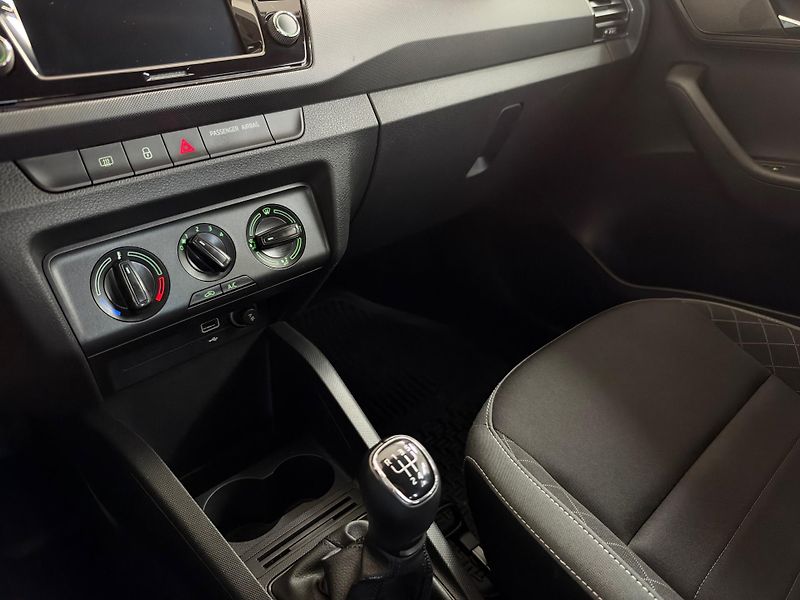 Škoda Fabia (2020) Ambition 1.0 TSI - CZ - DPH - fotka 14 z 21