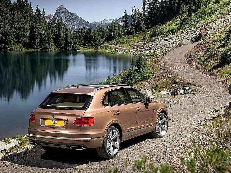 Bentley Bentayga.