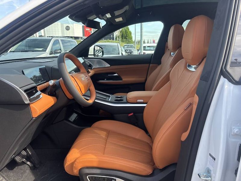 Xpeng G9 (2026) AWD Performance Pro - fotka 13 z 15