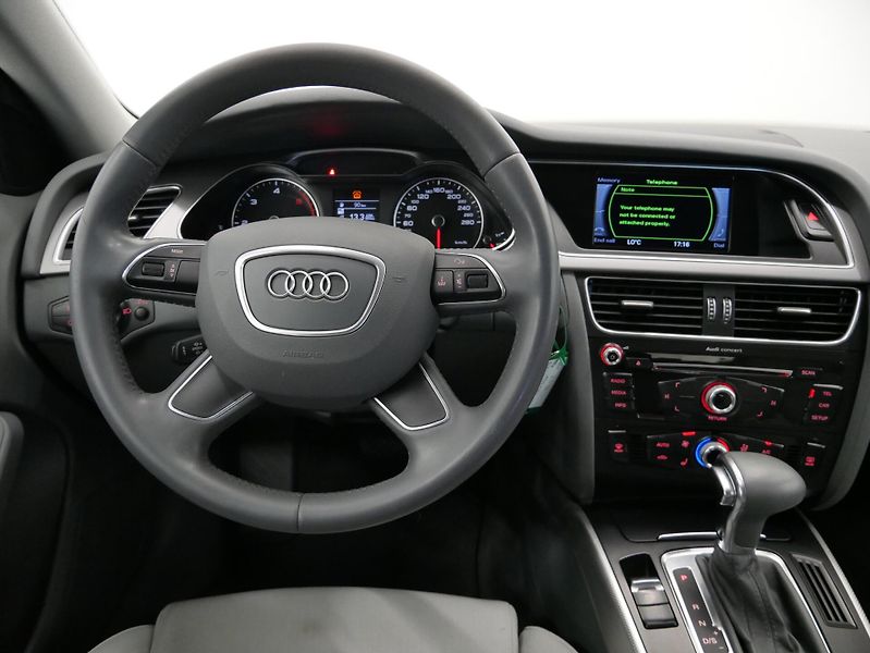 Audi A4 - fotka 18 z 25