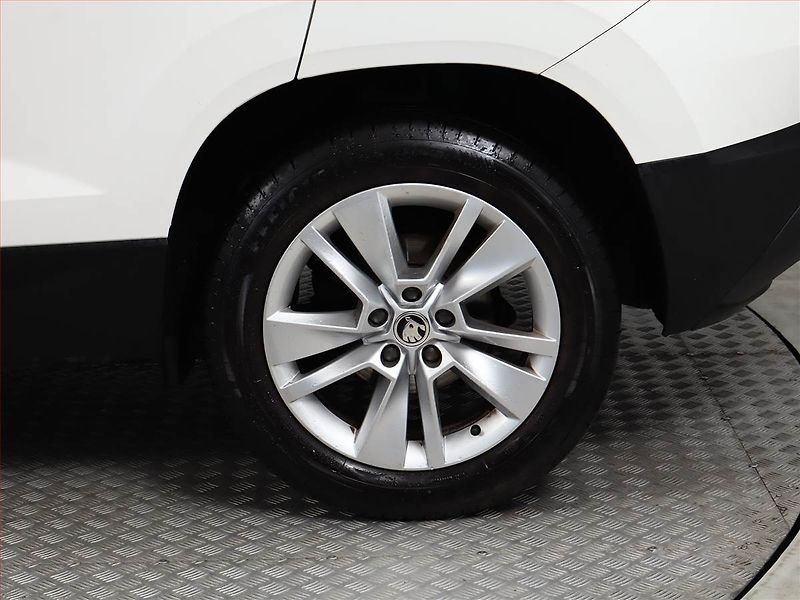 Škoda Karoq (2019) 2.0 TDI - fotka 13 z 22