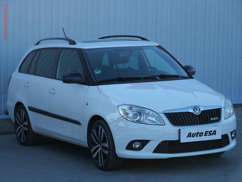 Škoda Fabia (2011) 1.4 TSi, ČR, RS, DSG - fotografie inzerátu