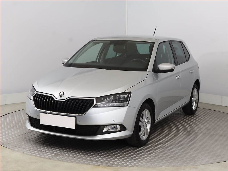 Škoda Fabia (2020) Style 1.0 TSI, Serv.kniha - fotka 2 z 14